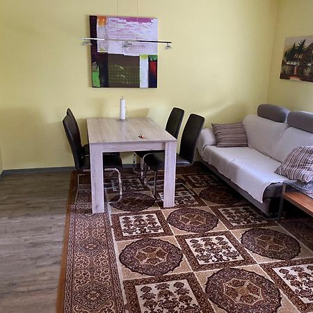 Ferienwohnung Pfeifer Friedrichsdorf Bagian luar foto